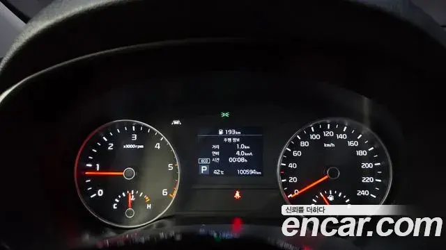 Kia Sportage The Bold 2019 — Şəkil 34/34