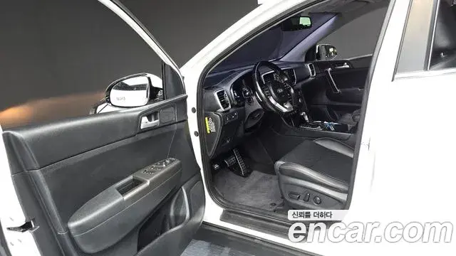 Kia Sportage The Bold 2019 — Şəkil 17/34