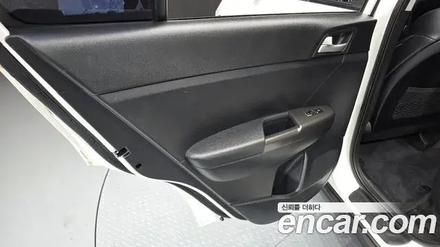 Kia Sportage The Bold 2019 — Şəkil 19/34