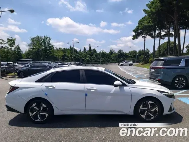 Hyundai Avante 2022 — Фото 4/20