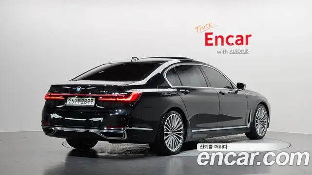 BMW 7 Series 2019 — Şəkil 16/32