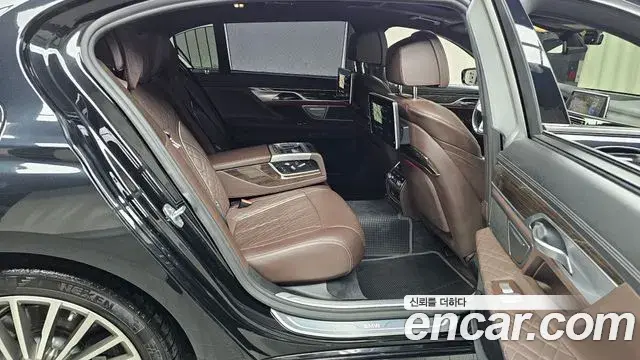 BMW 7 Series 2019 — Şəkil 4/32