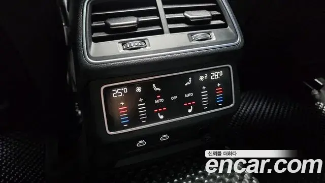 Audi A6 2023 — Фото 17/20