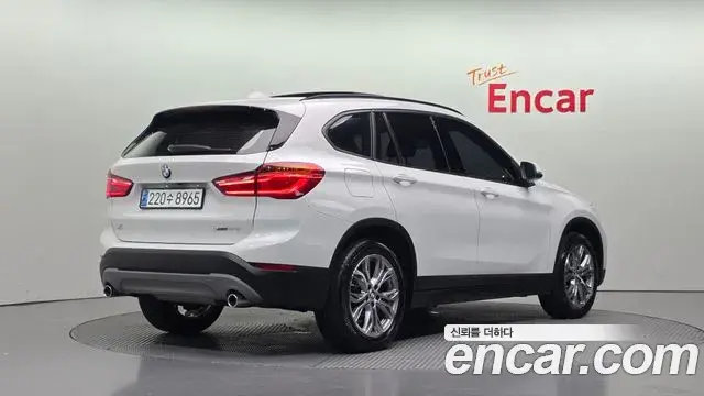 BMW X1 2019 — Şəkil 19/20