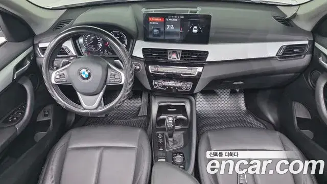 BMW X1 2019 — Şəkil 18/20