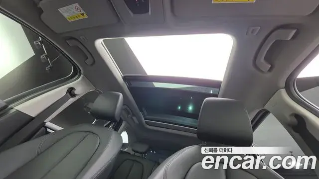 BMW X1 2019 — Şəkil 14/20