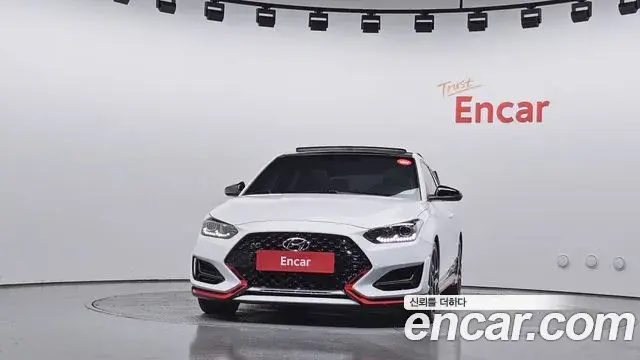 Hyundai Veloster 2018 — Photo 15/30
