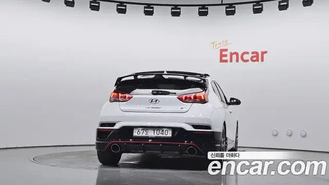 Hyundai Veloster 2018 — Photo 20/30