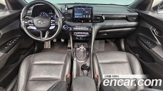 Hyundai Veloster 2018 — Photo 2/30