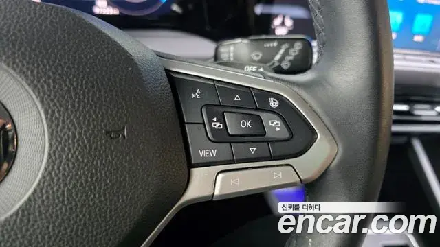 Volkswagen Golf 2022 — Photo 15/35
