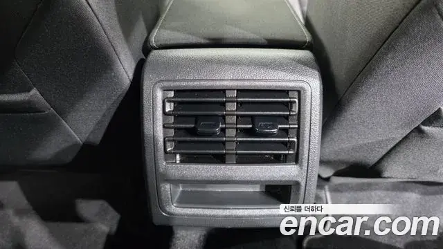 Volkswagen Golf 2022 — Photo 6/35