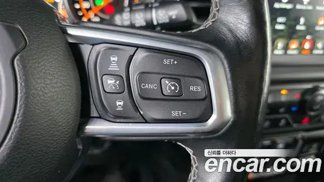 Jeep Wrangler 2019 — ფოტო 2/20