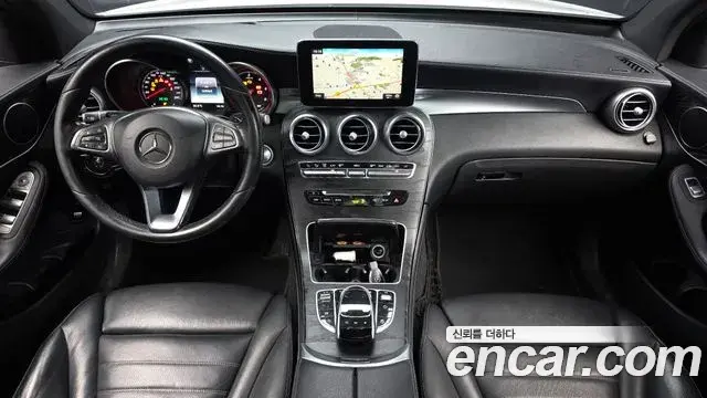 Mercedes-Benz GLC-Class 2018 — ფოტო 18/20