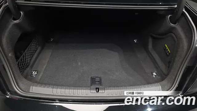 Audi A6 2023 — Photo 12/33