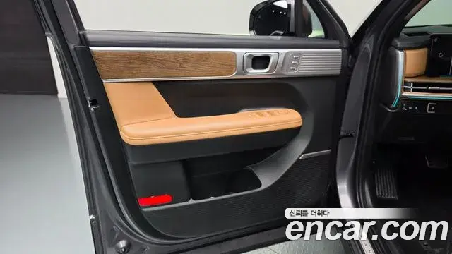 Hyundai Santa Fe 2024 — ფოტო 27/33