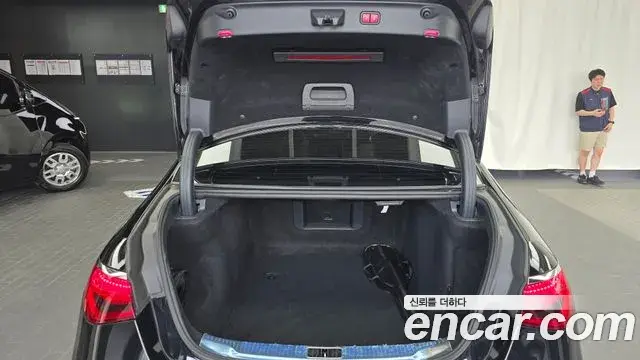 Mercedes-Benz S-Class 2021 — Photo 20/20
