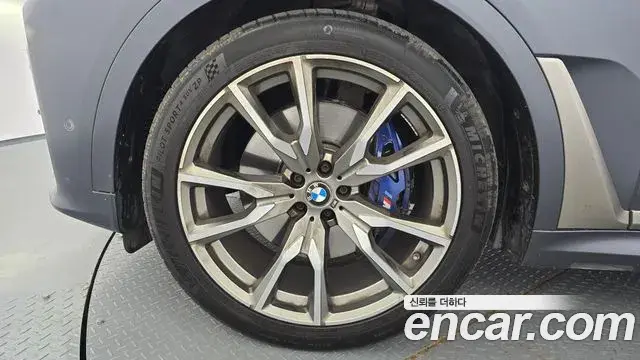 BMW X7 2020 — ფოტო 1/20