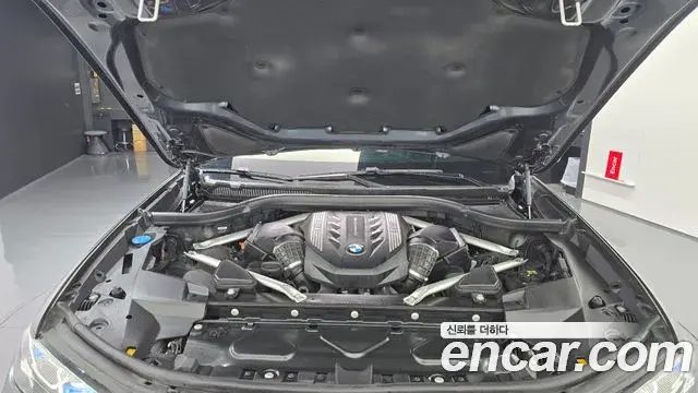 BMW X7 2020 — ფოტო 12/20