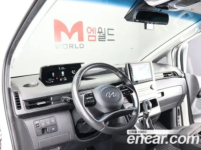 Hyundai Staria 2021 — ფოტო 14/20