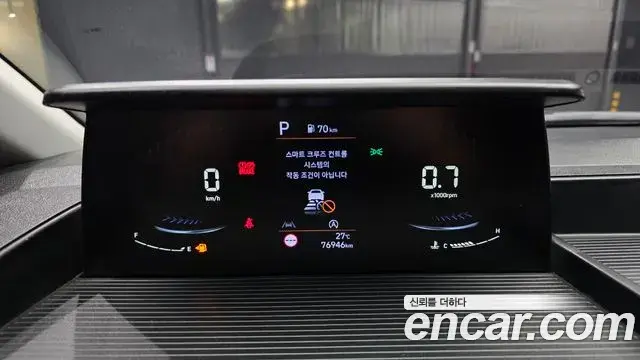 Hyundai Staria 2023 — Фото 8/20