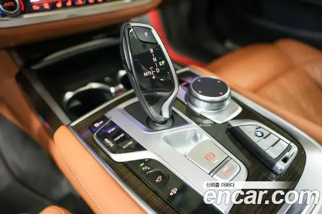 BMW 7 Series 2021 — ფოტო 11/20