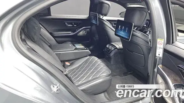 Mercedes-Benz S-Class 2022 — Photo 1/35