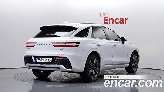 Genesis GV70 2021 — Şəkil 19/20