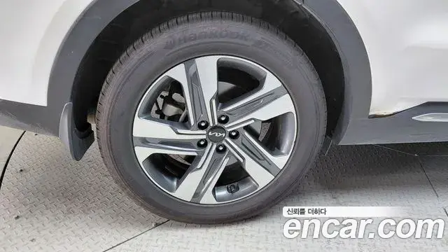 Kia Sorento 2022 — Şəkil 15/36