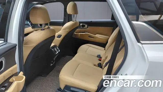 Kia Sorento 2022 — Şəkil 29/36