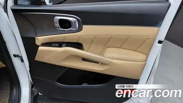 Kia Sorento 2022 — Şəkil 7/36