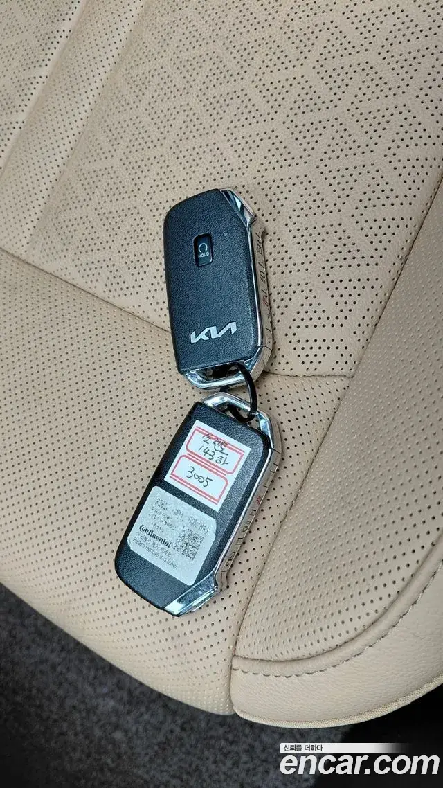 Kia Sorento 2022 — Şəkil 35/36