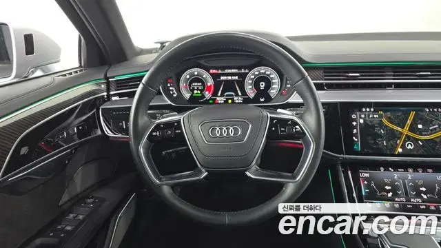 Audi A8 2021 — Фото 14/20