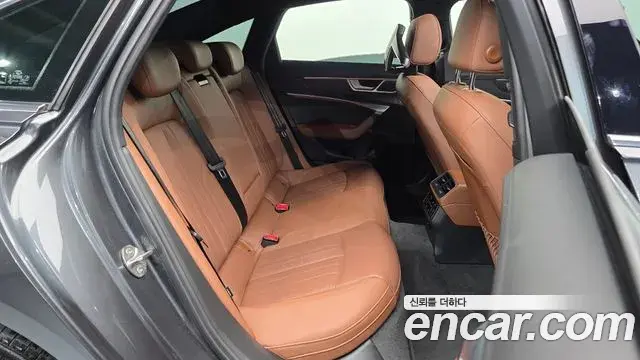 Audi A6 2021 — Фото 12/20