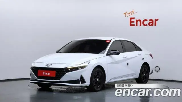 Hyundai Avante 2021 — Фото 1/20