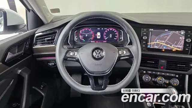 Volkswagen Jetta 2021 — Photo 10/20
