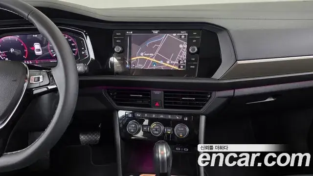Volkswagen Jetta 2021 — Photo 11/20