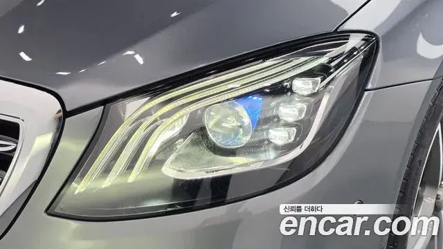 Mercedes-Benz S-Class 2018 — Photo 42/42