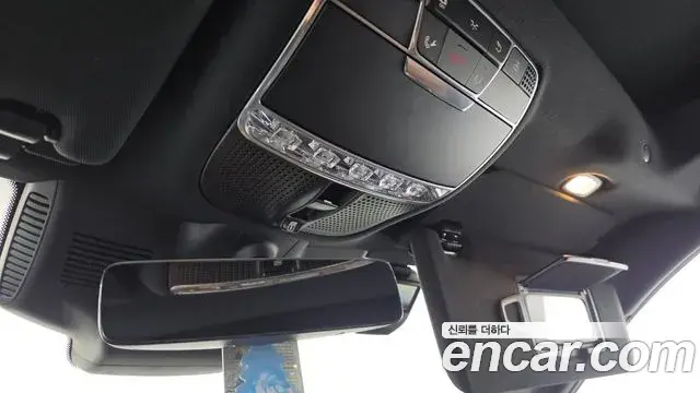 Mercedes-Benz S-Class 2018 — Photo 31/42