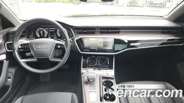Audi A7 2023 — Фото 4/20