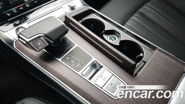 Audi A7 2023 — Фото 8/20