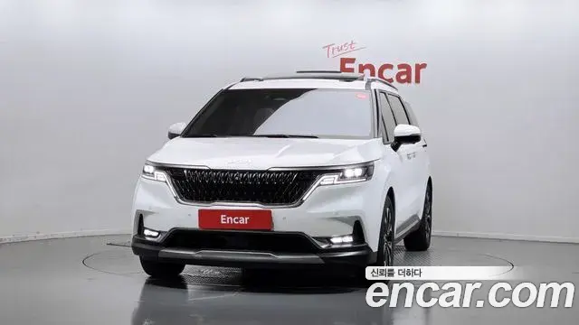 Kia Carnival 2023 — Photo 20/31