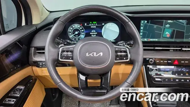 Kia Carnival 2023 — Photo 13/31