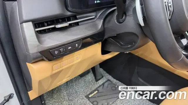 Kia Carnival 2023 — Photo 22/31