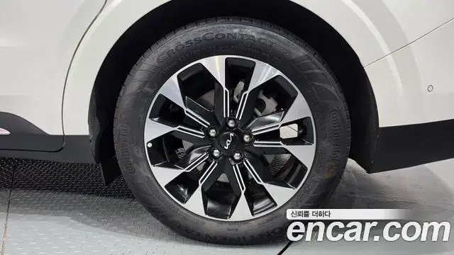 Kia Carnival 2023 — Photo 31/31