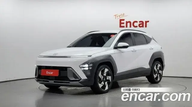 Hyundai Kona 2023 — Фото 1/20