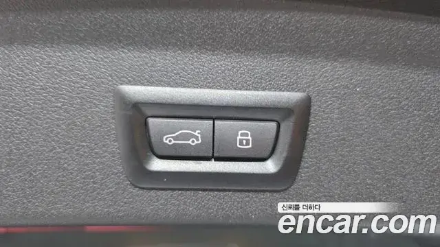 BMW 1 Series 2023 — Фото 16/20