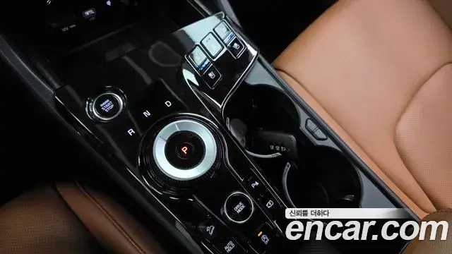 Kia Sportage 2022 — ფოტო 18/34