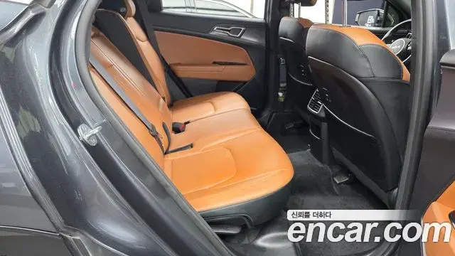 Kia Sportage 2022 — ფოტო 9/34