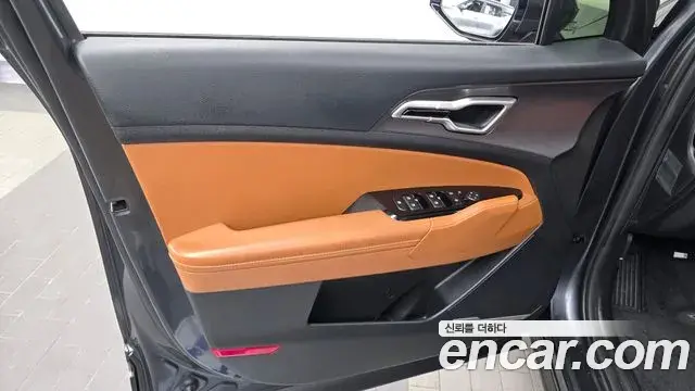 Kia Sportage 2022 — ფოტო 20/34