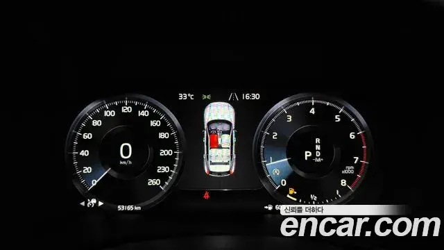 Volvo XC40 2019 — Photo 12/20
